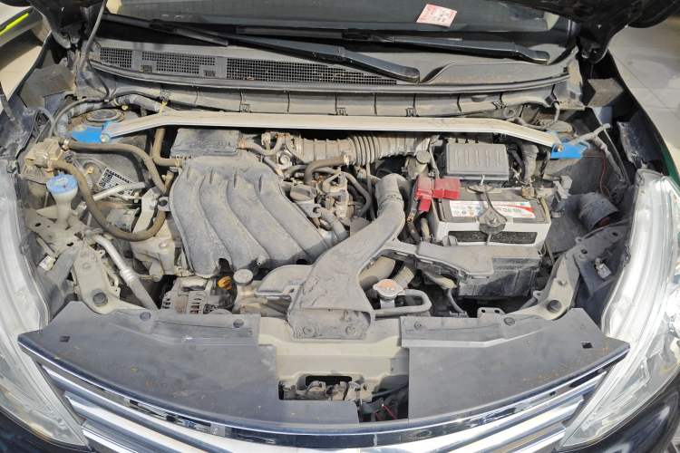Used Nissan Livina 2013 1.6XE CVT Comfort Edition Engine Bay