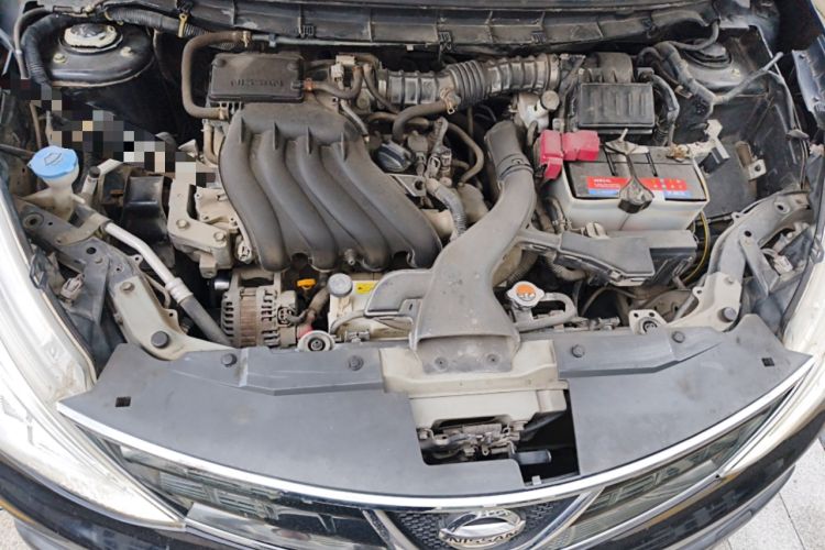 Used Nissan Livina 2013 Jingrui 1.6XL Manual Comfort Edition Engine Bay