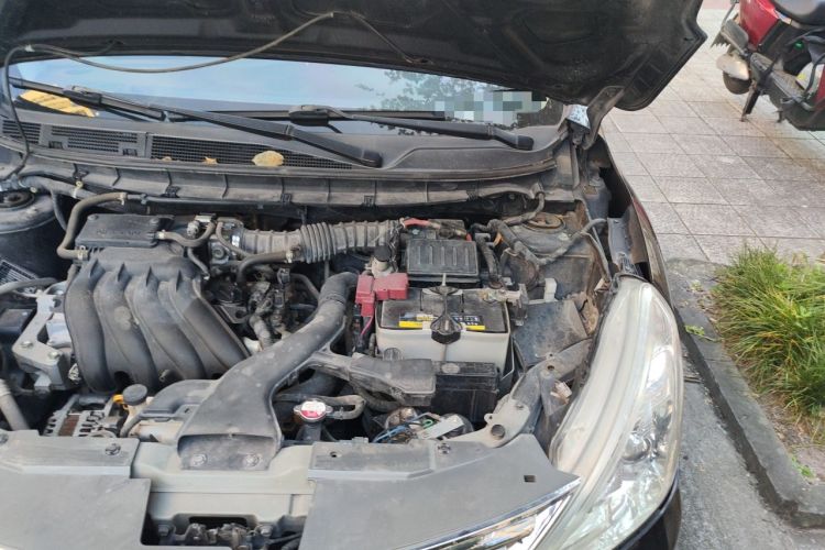 Used Nissan Livina 2013 Jingrui 1.6XL Manual Comfort Edition Engine Bay Left