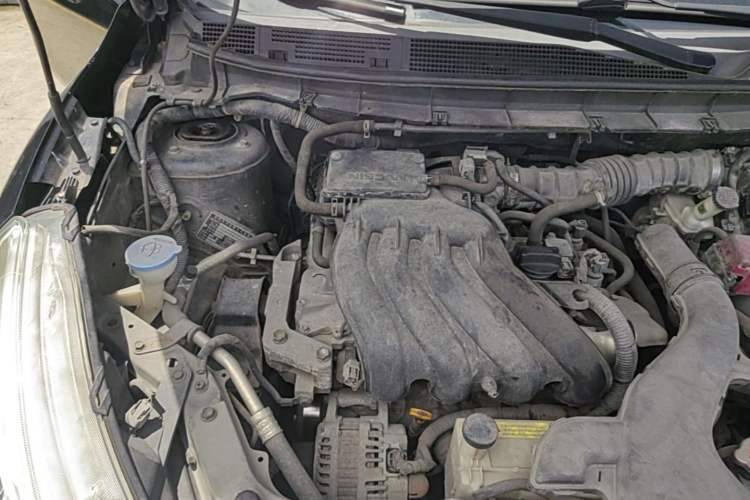 Used Nissan Livina 2013 1.6XE CVT Comfort Edition Engine Bay Right