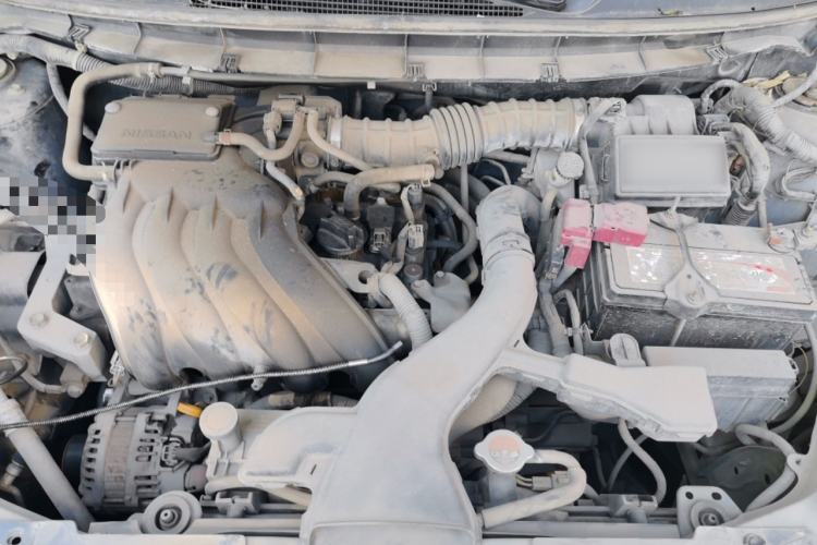 Used Nissan Livina 2013 1.6XE Manual Comfort Edition Engine Bay