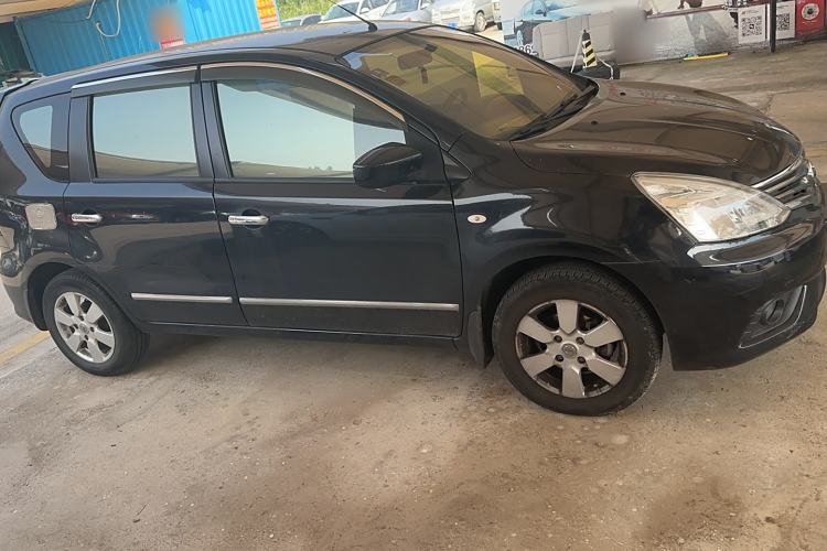 Used Nissan Livina 2013 1.6XE Manual Comfort Edition Exterior 2