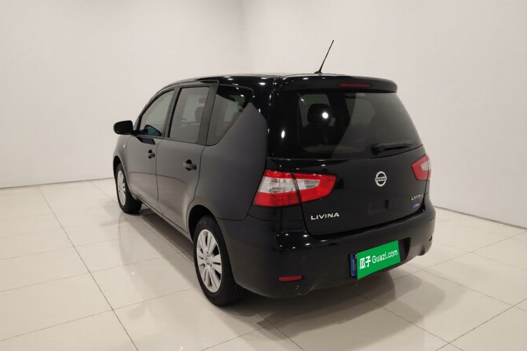 Used Nissan Livina 2013 1.6XE Manual Comfort Edition Exterior 3