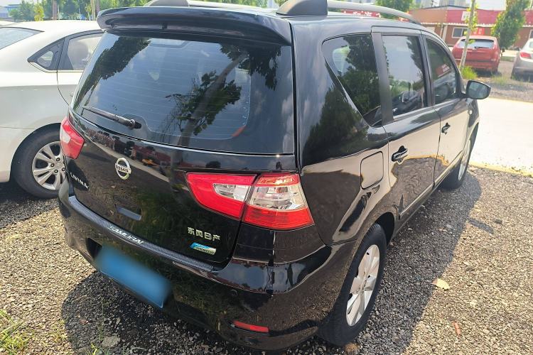 Used Nissan Livina 2013 1.6XL CVT Luxury Edition Exterior 3