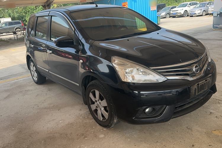 Used Nissan Livina 2013 1.6XE Manual Comfort Edition Exterior 5