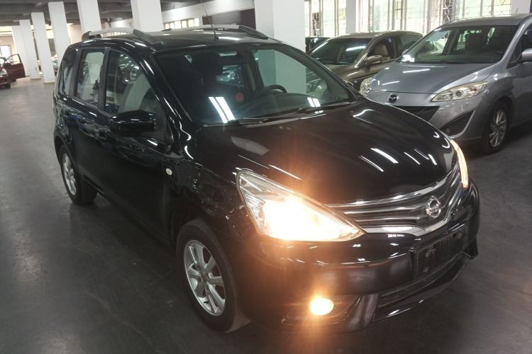Used Nissan Livina 2013 1.6XE CVT Comfort Edition Front Right 45 Deg