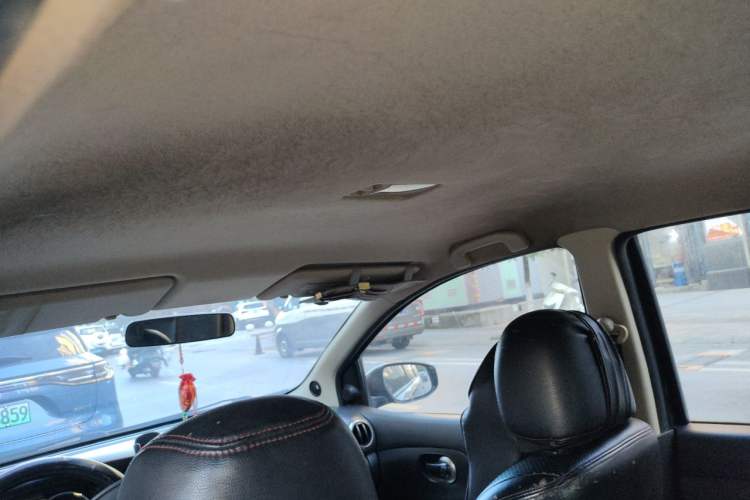 Used Nissan Livina 2013 Jingrui 1.6XL Manual Comfort Edition Headliner