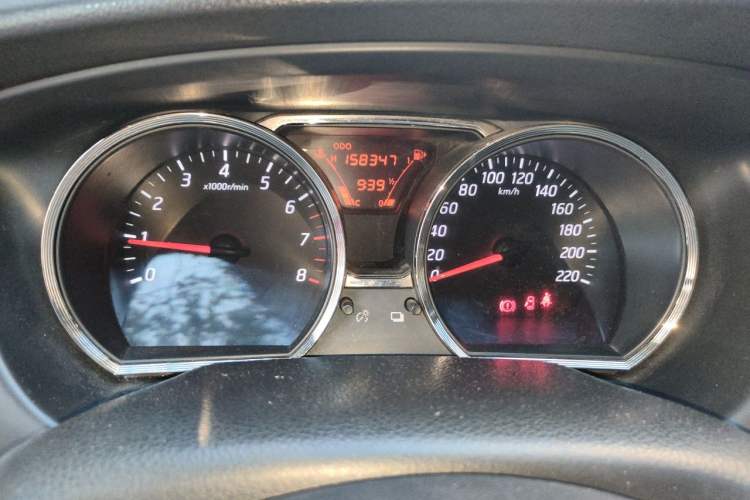 Used Nissan Livina 2013 Jingrui 1.6XL Manual Comfort Edition Instrument Cluster