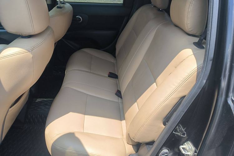 Used Nissan Livina 2013 1.6XL CVT Luxury Edition Interior 1