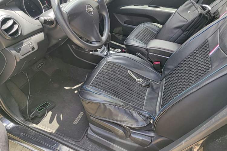 Used Nissan Livina 2013 1.6XE CVT Comfort Edition Left Front Seat