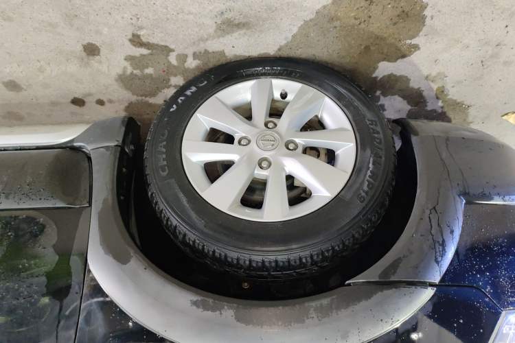Used Nissan Livina 2013 Jinrui 1.6XL CVT Comfort Edition Left Front Wheel Hub