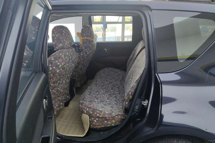 Used Nissan Livina 2013 1.6XL CVT Luxury Edition Left Rear Seat