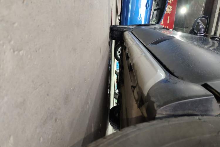 Used Nissan Livina 2013 Jinrui 1.6XL CVT Comfort Edition Left Side Sill