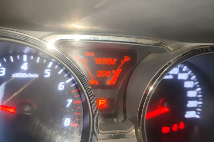 Used Nissan Livina 2013 Jinrui 1.6XL CVT Comfort Edition Odometer Close Up