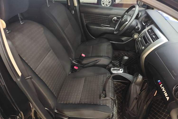 Used Nissan Livina 2013 Jinrui 1.6XL CVT Comfort Edition Right Front Seat