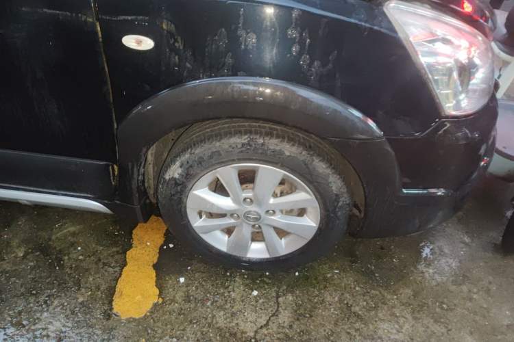 Used Nissan Livina 2013 Jinrui 1.6XL CVT Comfort Edition Right Front Wheel Hub
