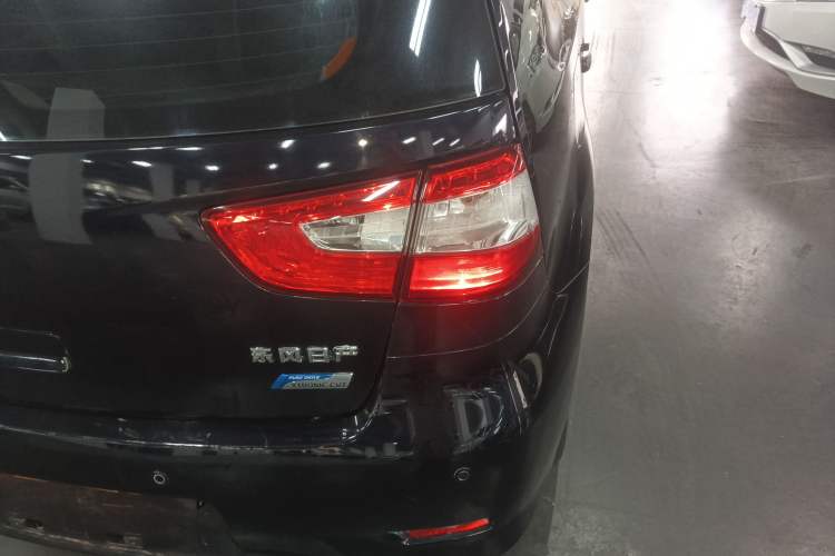 Used Nissan Livina 2013 1.6XE CVT Comfort Edition Right Rear Taillight