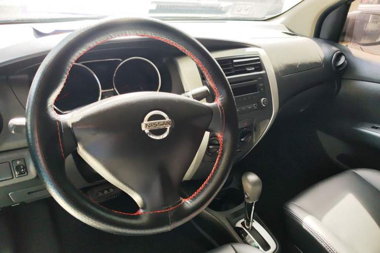 Used Nissan Livina 2013 1.6XE CVT Comfort Edition Steering Wheel