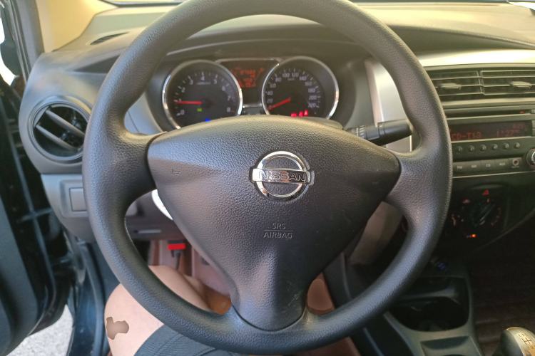 Used Nissan Livina 2013 1.6XE Manual Comfort Edition Steering Wheel
