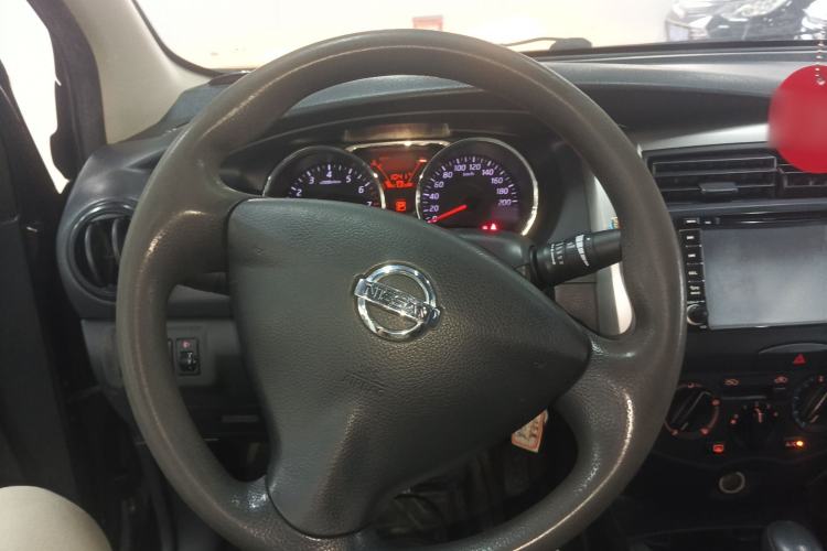Used Nissan Livina 2013 1.6XE CVT Comfort Edition Steering Wheel