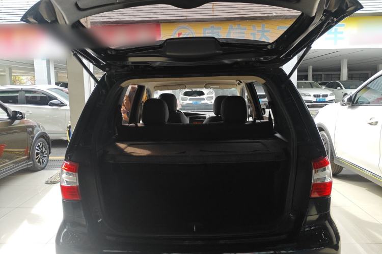 Used Nissan Livina 2013 1.6XE CVT Comfort Edition Trunk
