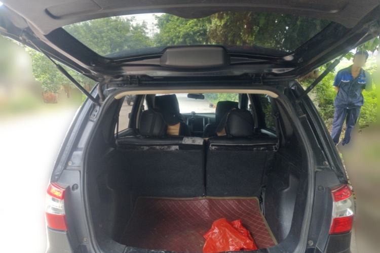 Used Nissan Livina 2013 1.6XL CVT Luxury Edition Trunk