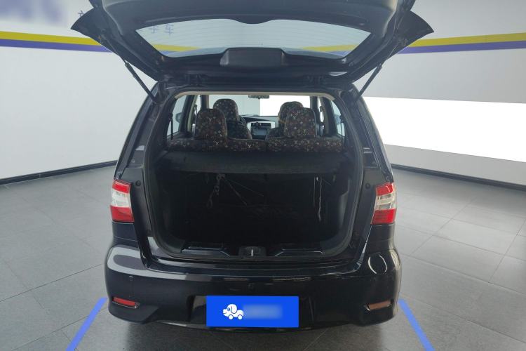 Used Nissan Livina 2013 1.6XL CVT Luxury Edition Trunk