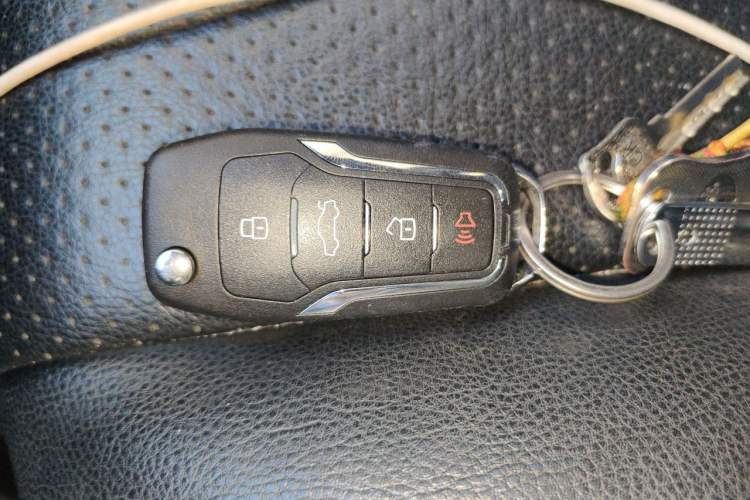 Used Nissan Livina 2013 Jingrui 1.6XL Manual Comfort Edition Vehicle Key