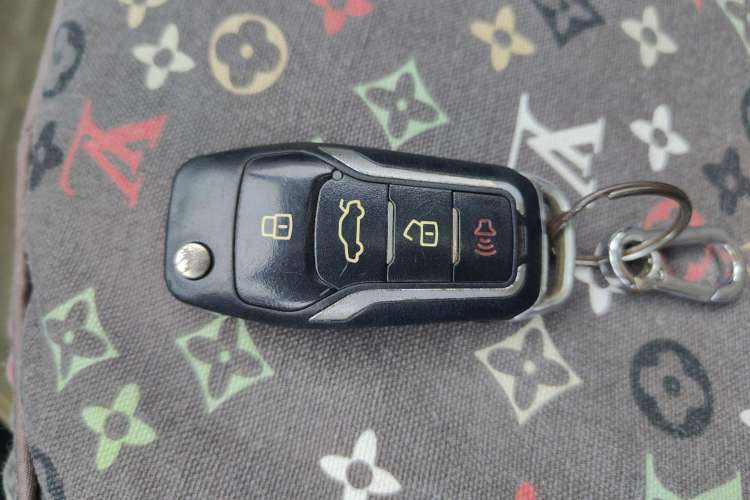 Used Nissan Livina 2013 1.6XL CVT Luxury Edition Vehicle Key