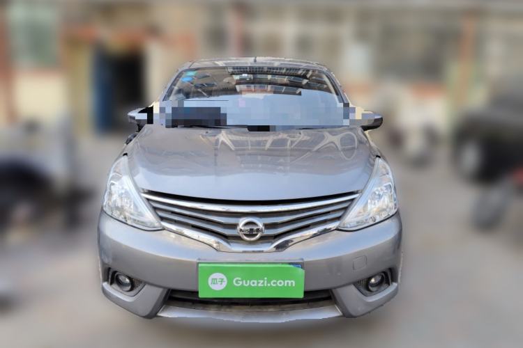 Used Nissan Livina 2013 1.6XE Manual Comfort Edition Front