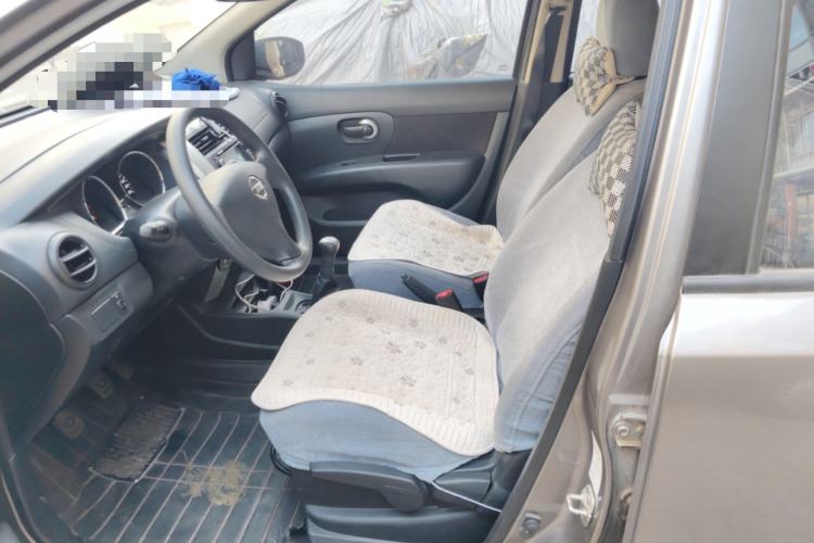 Used Nissan Livina 2013 1.6XE Manual Comfort Edition Left Front Seat