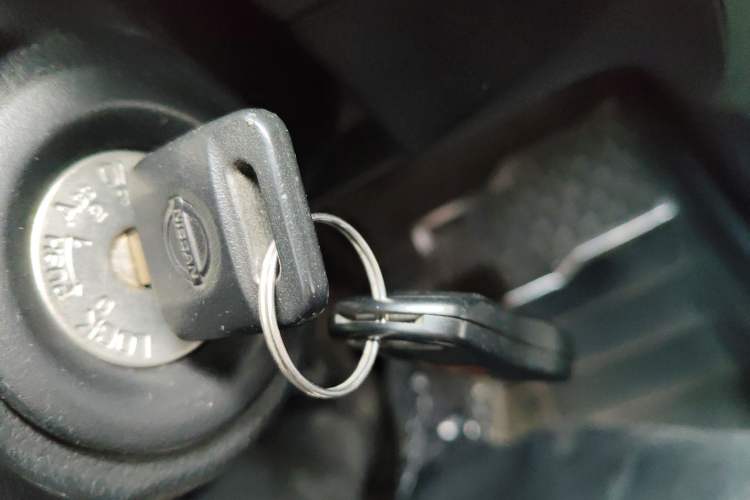 Used Nissan Livina 2013 1.6XE Manual Comfort Edition Vehicle Key