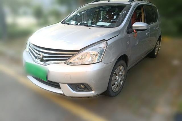 Used Nissan Livina 2013 1.6XE Manual Comfort Edition