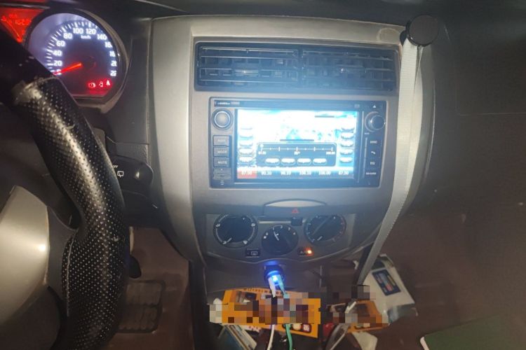 Used Nissan Livina 2013 Jinrui 1.6XL CVT Comfort Edition Audio And AC Panel