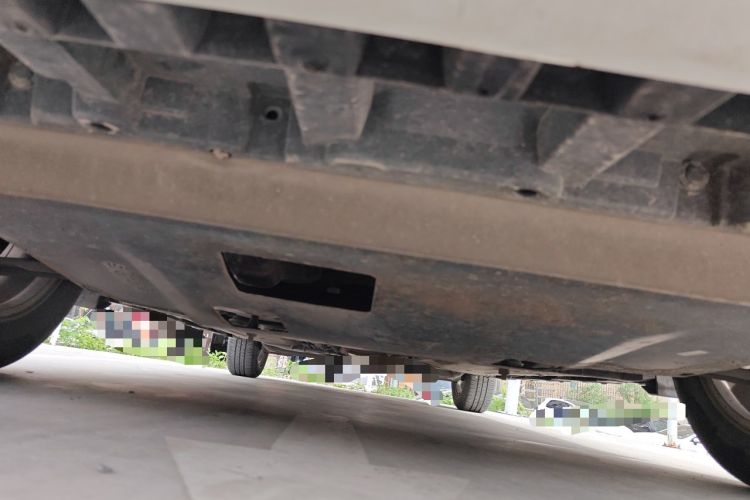 Used Nissan Livina 2013 Jingrui 1.6XL Manual Comfort Edition Chassis Front