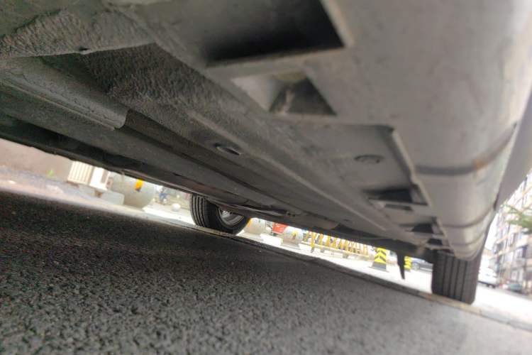 Used Nissan Livina 2013 Jingrui 1.6XL Manual Comfort Edition Chassis Front Left