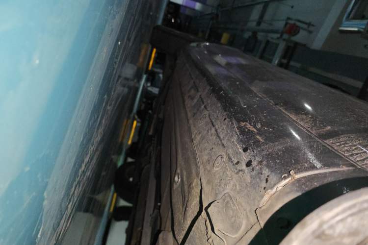 Used Nissan Livina 2013 1.6XE Manual Comfort Edition Chassis Front Right