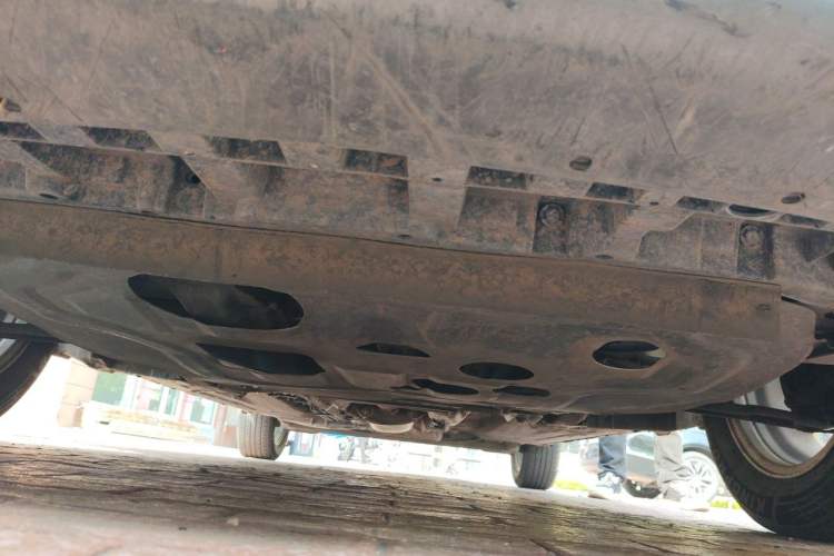 Used Nissan Livina 2013 1.6XE Manual Comfort Edition Chassis Front