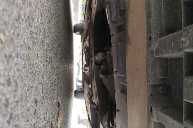 Used Nissan Livina 2013 Jingrui 1.6XL Manual Comfort Edition Chassis Front