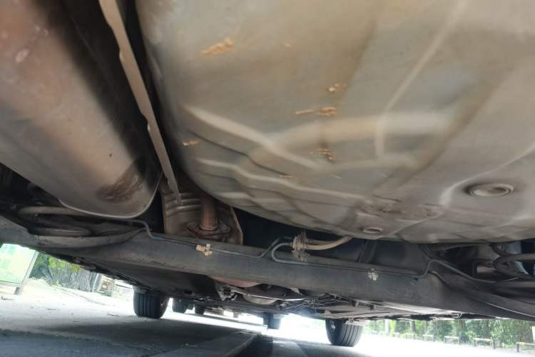 Used Nissan Livina 2013 Jingrui 1.6XL Manual Comfort Edition Chassis Rear