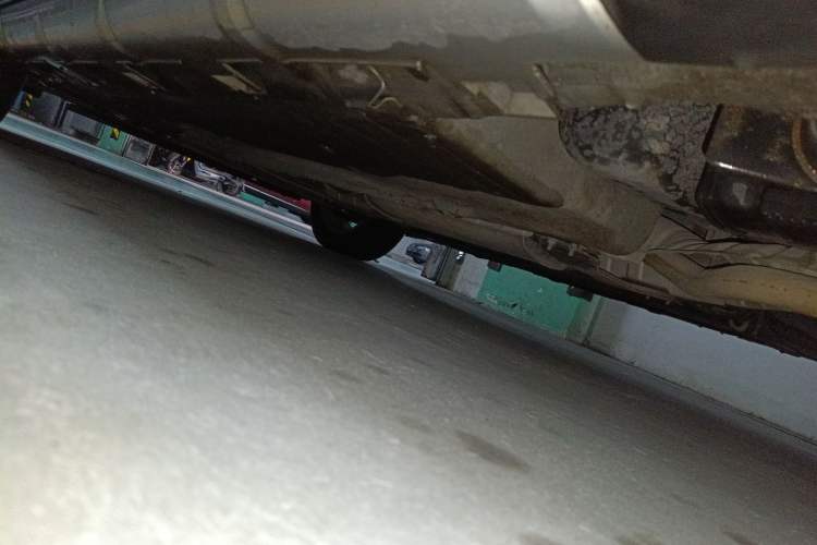Used Nissan Livina 2013 Jingrui 1.6XL Manual Comfort Edition Chassis Rear Left