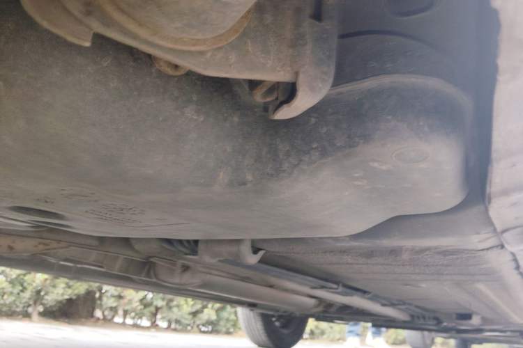 Used Nissan Livina 2013 1.6XE Manual Comfort Edition Chassis Rear Right