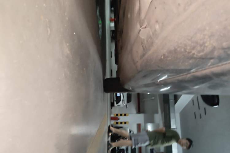 Used Nissan Livina 2013 1.6XE Manual Comfort Edition Chassis Rear Right