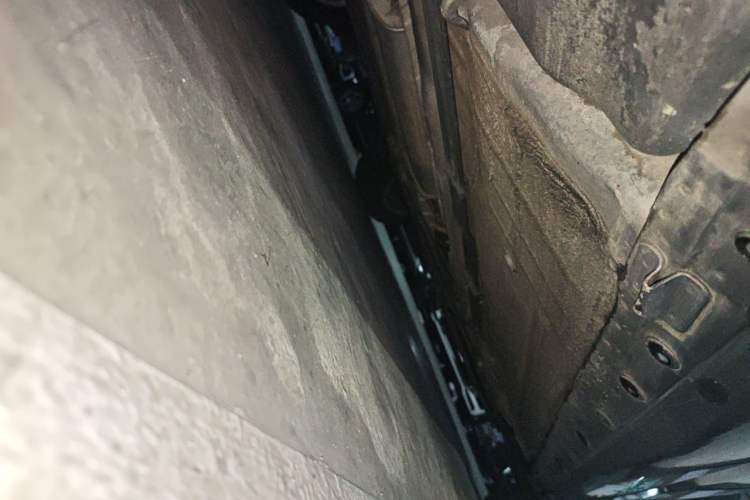 Used Nissan Livina 2013 1.6XE CVT Comfort Edition Chassis Rear Right
