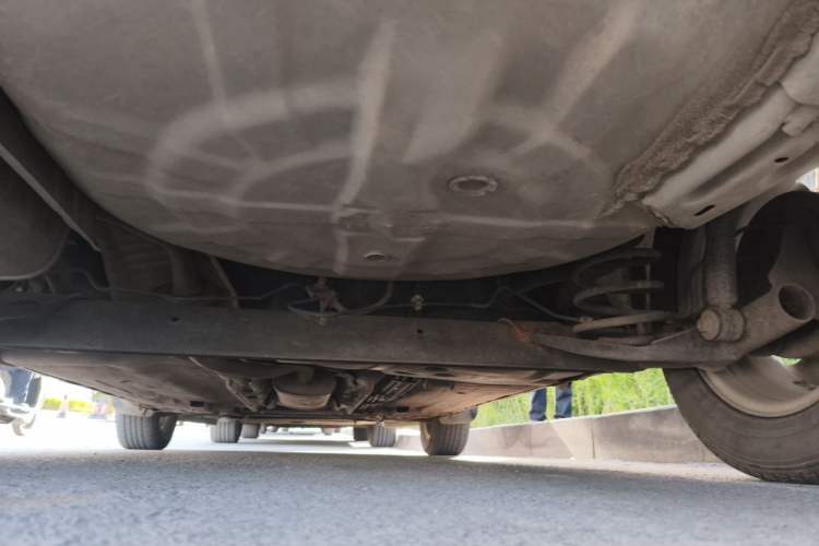 Used Nissan Livina 2013 1.6XE Manual Comfort Edition Chassis Rear