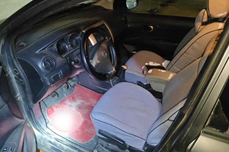 Used Nissan Livina 2013 1.6XE Manual Comfort Edition Driver Seat