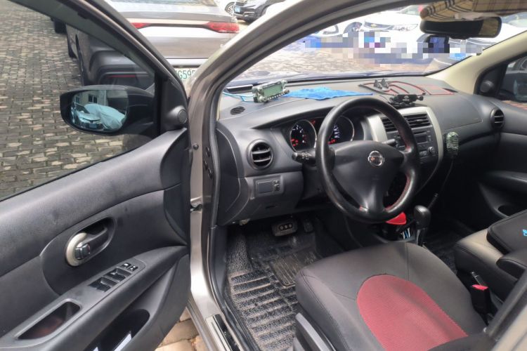 Used Nissan Livina 2013 1.6XE CVT Comfort Edition Driver Seat