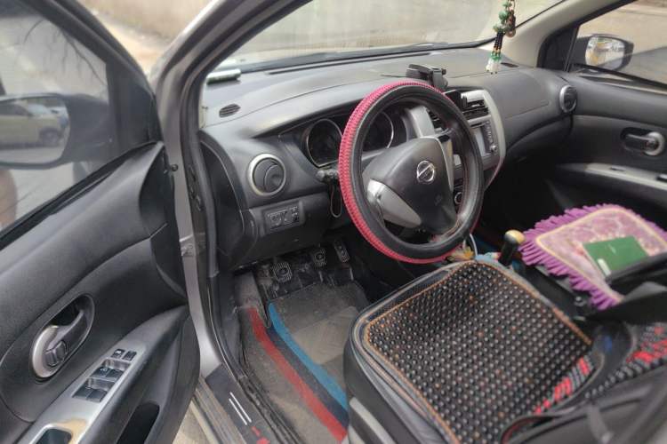 Used Nissan Livina 2013 Jingrui 1.6XL Manual Comfort Edition Driver Seat