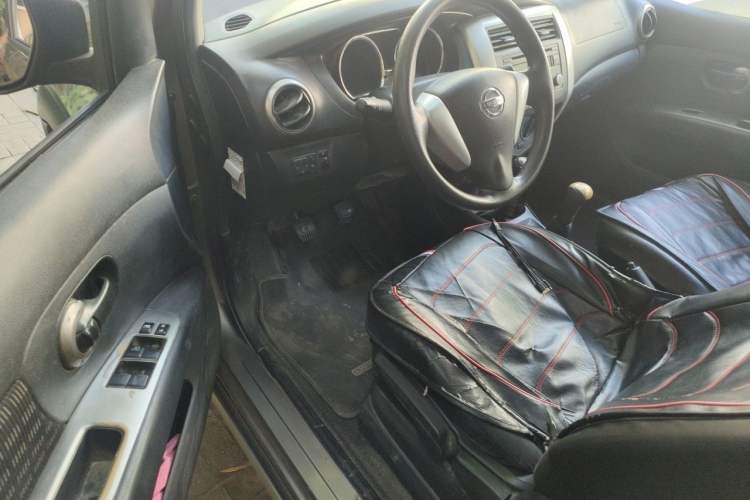Used Nissan Livina 2013 Jingrui 1.6XL Manual Comfort Edition Driver Seat