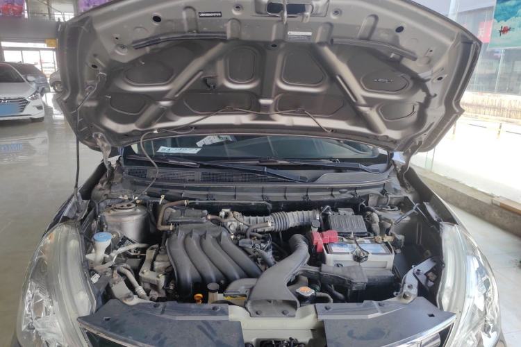 Used Nissan Livina 2013 Jinrui 1.6XL CVT Comfort Edition Engine Bay